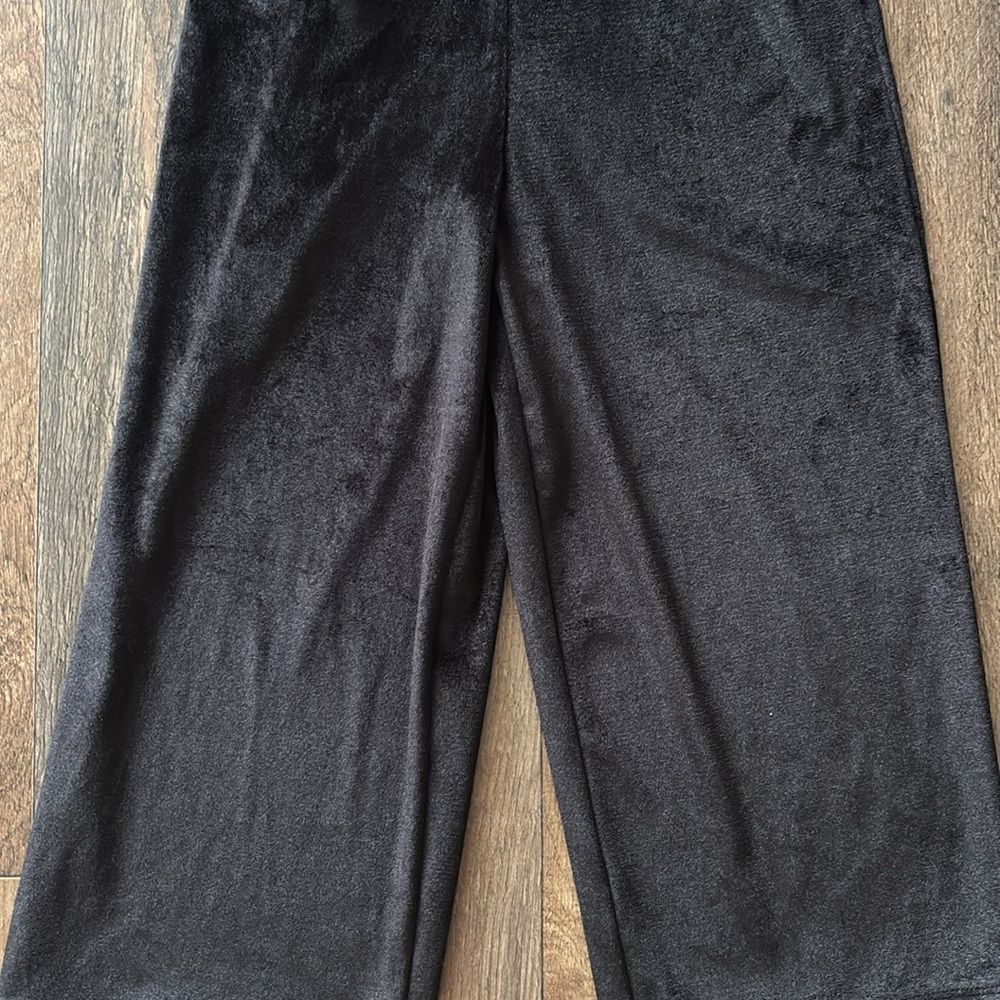 Zara Black Ruffle-Strap Velvet Jumpsuit - Picture 3 of 5